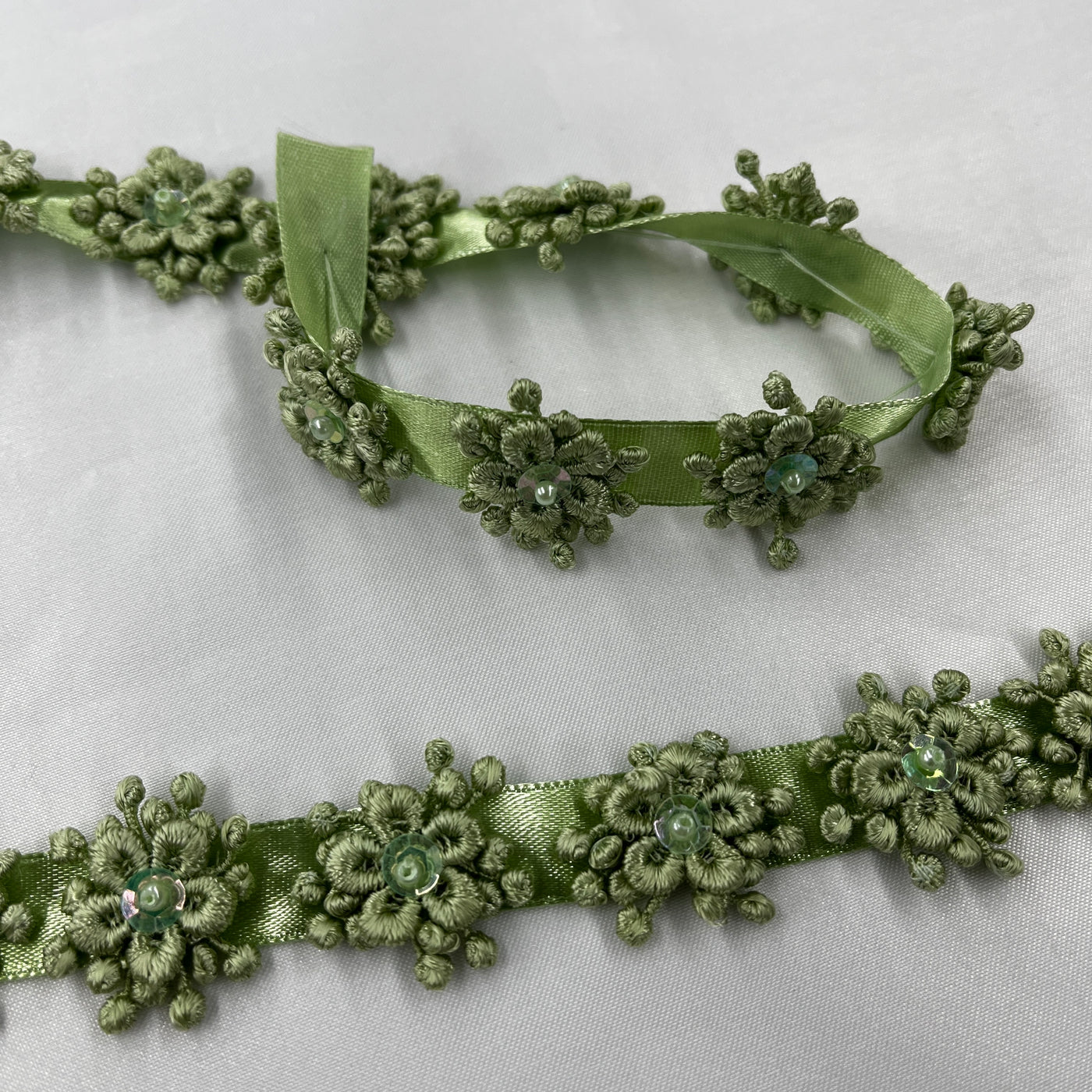 3D Beaded Flower motif on Ribbon Trim Peach Lace Usa