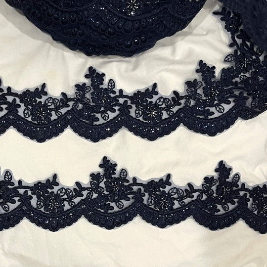 Adorno de encaje floral con cordón y cuentas bordado en malla de red 100 % poliéster | Encaje EE. UU.