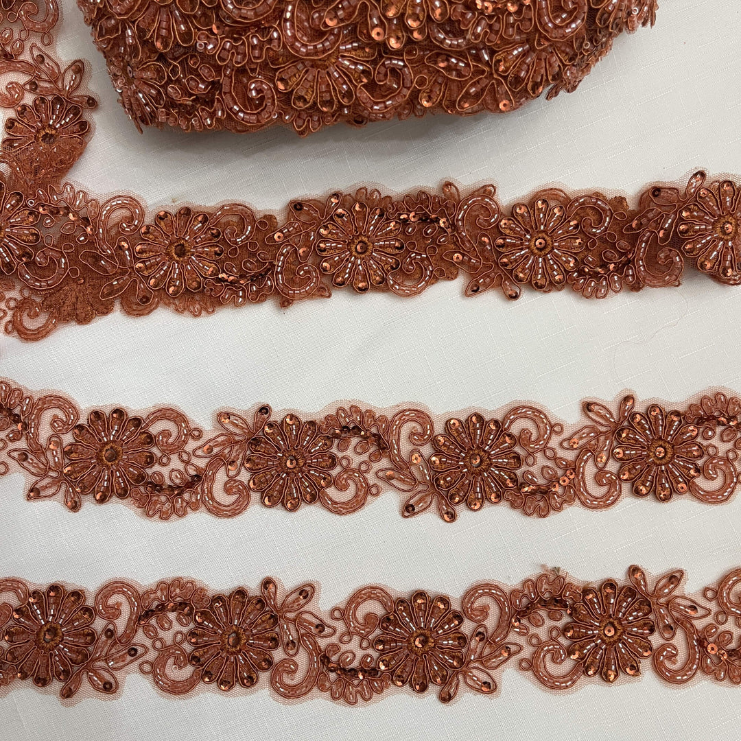 Ribete de encaje con cuentas y cordones bordado en malla de red 100% poliéster | Encaje EE.UU. - 96275W-BP