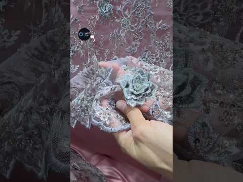 Tela de encaje floral 3D con cuentas y diamantes de imitación bordada en malla de red 100 % poliéster | Encaje EE. UU.