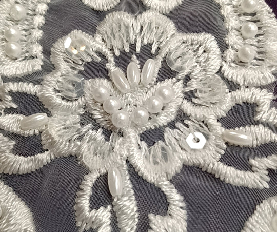 Closeup picture of Beads and sequin flower design_Lace_USA_-_KZ-05