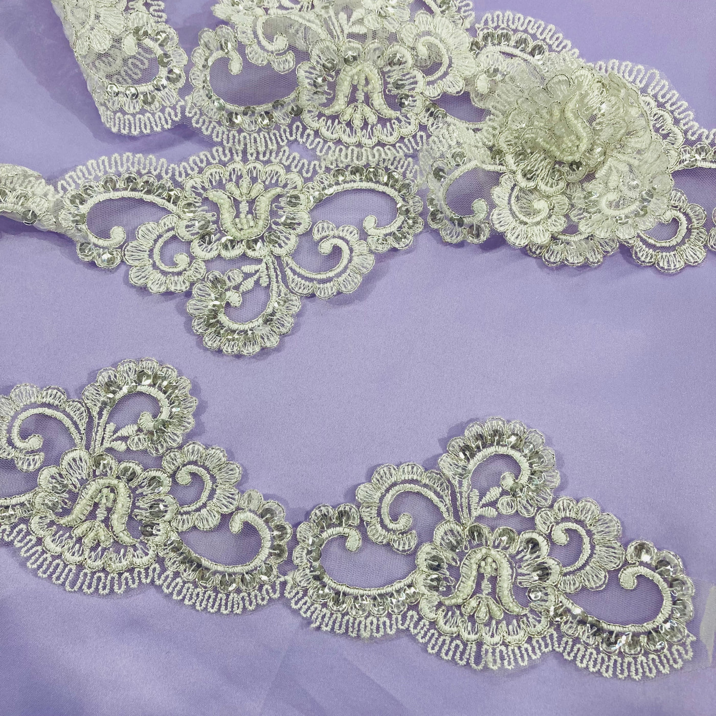 Corded, Beaded & Embroidered Trimming. Lace USA